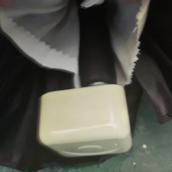 Vintage Genuine Nun Doll 9" with music box Box. Tune is Ave Maria. - Picture 5 of 6